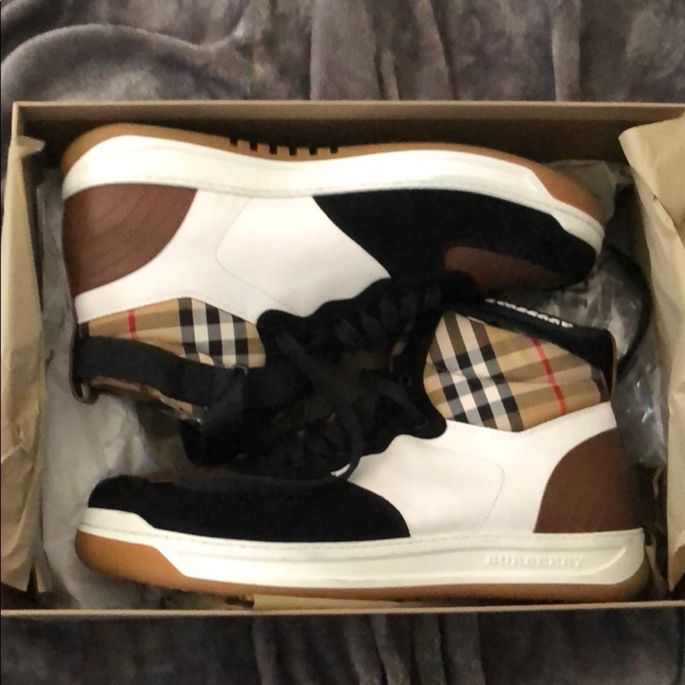 Burberry Sneakers